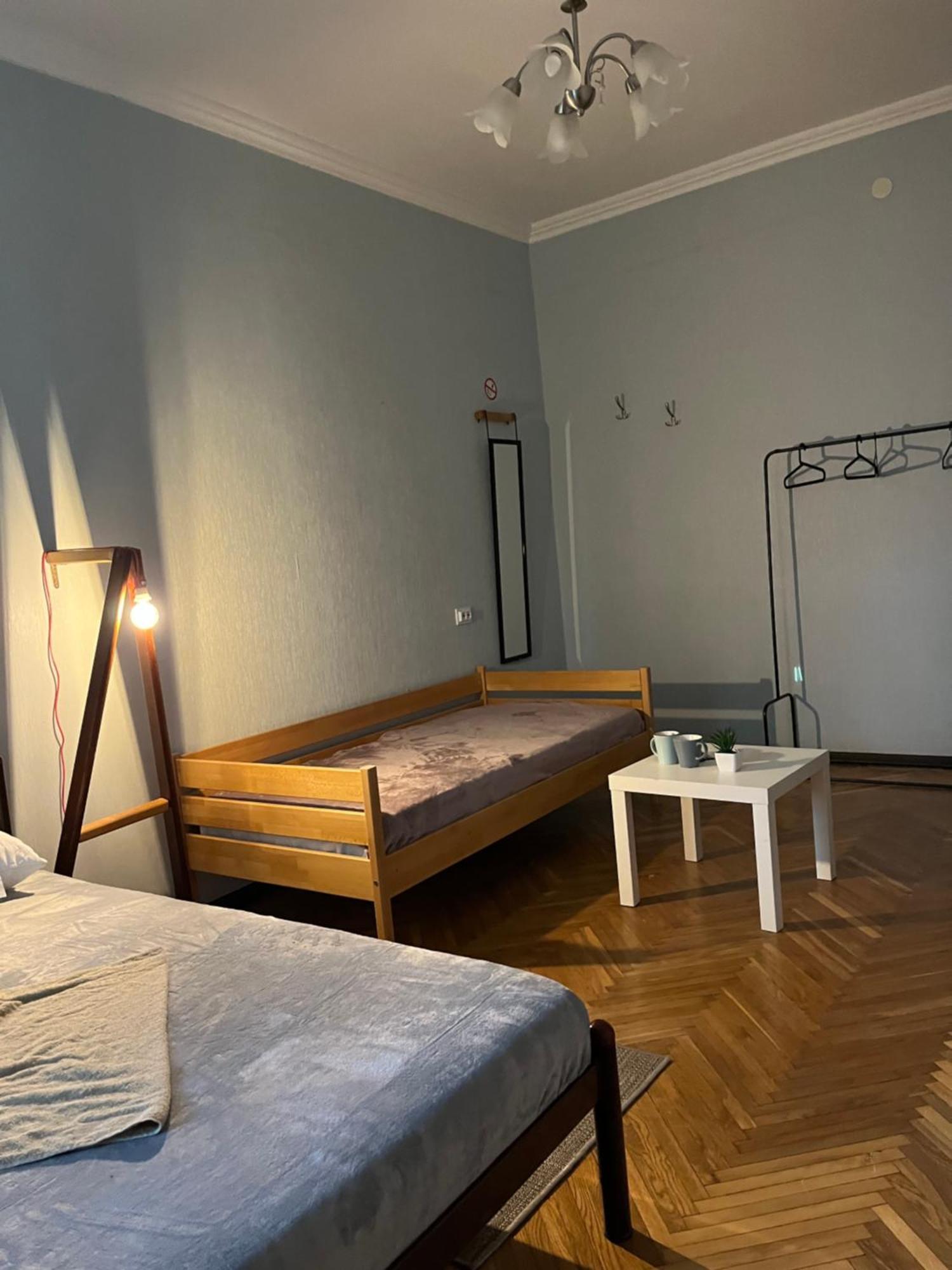Ararat-Klovskaya Hostel-Apartments Kiev Exteriör bild