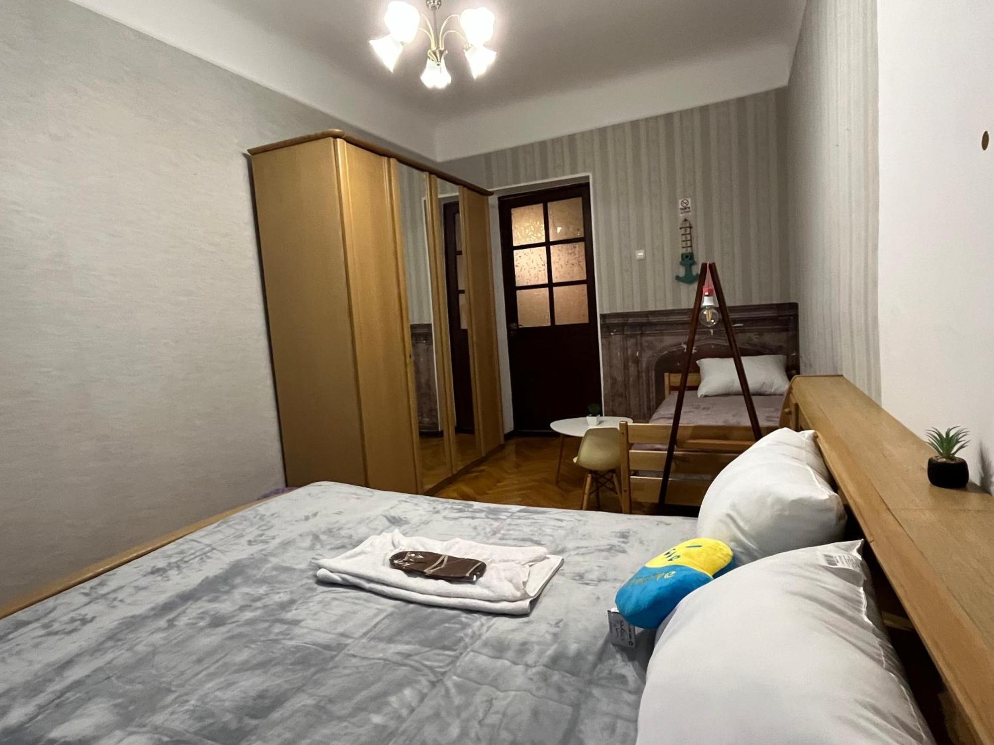 Ararat-Klovskaya Hostel-Apartments Kiev Exteriör bild