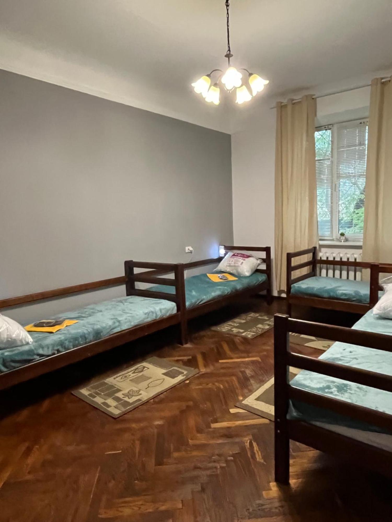 Ararat-Klovskaya Hostel-Apartments Kiev Exteriör bild